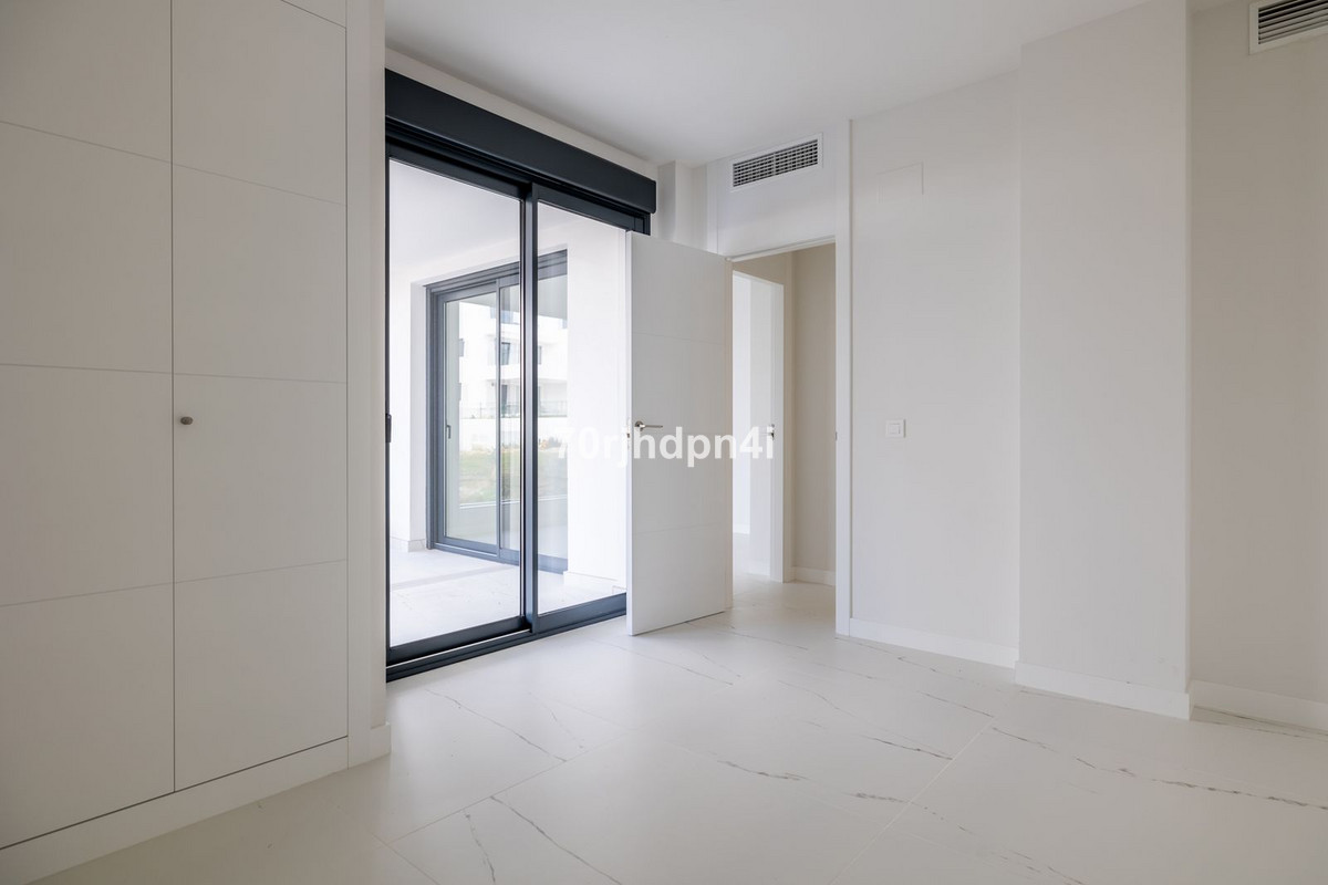 3 Bed Apartment for sale in Casares Costa Del Sol, Málaga, Spain