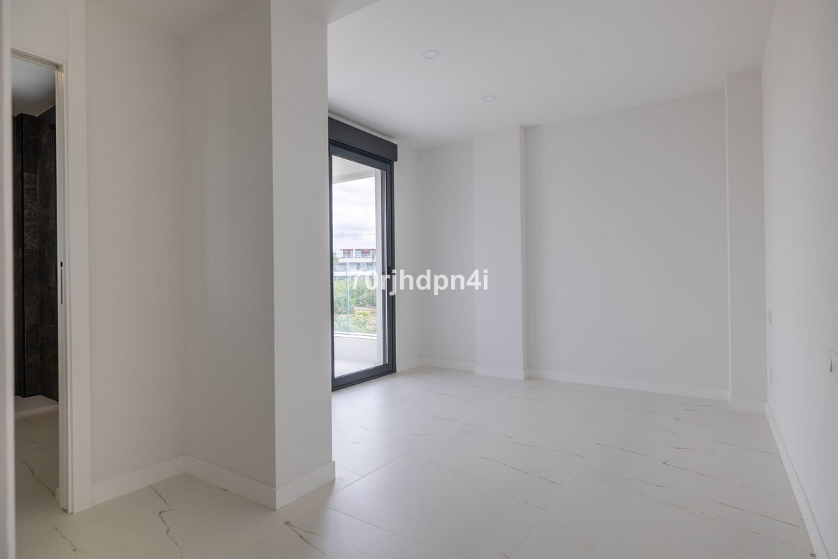 3 Bed Apartment for sale in Casares Costa Del Sol, Málaga, Spain