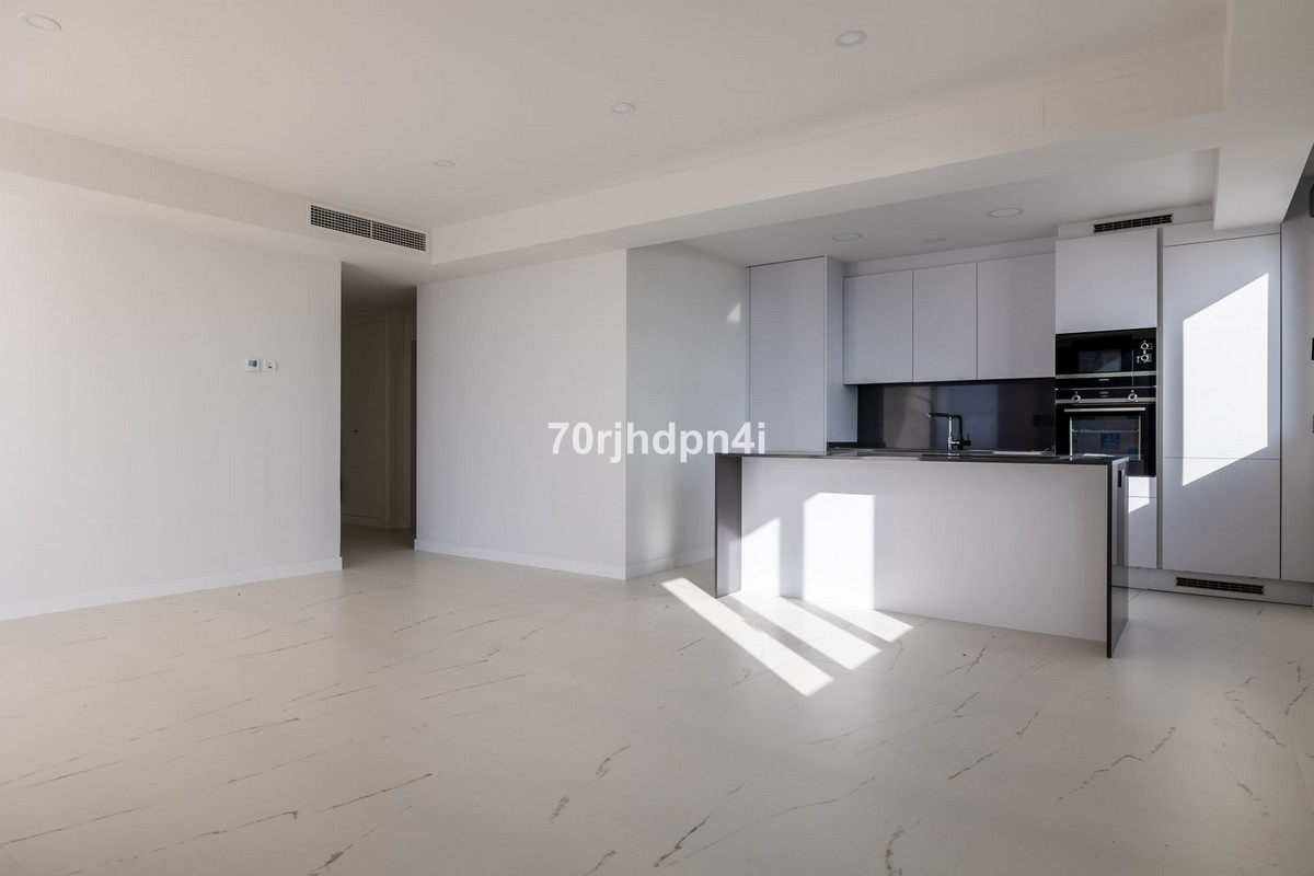 3 Bed Apartment for sale in Casares Costa Del Sol, Málaga, Spain