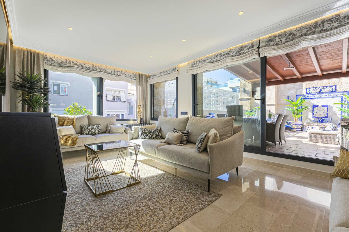 3 Bed Apartment for sale in Marbella Costa Del Sol, Málaga, Spain