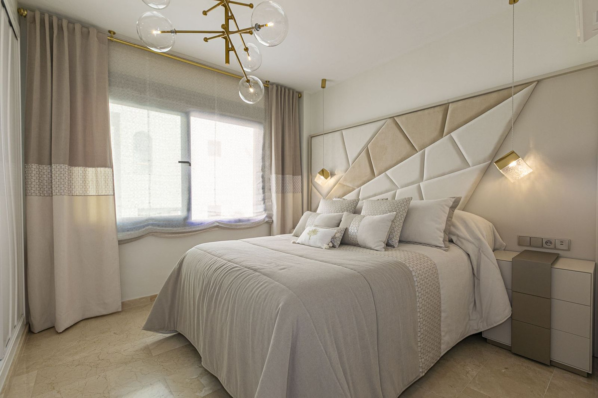 3 Bed Apartment for sale in Marbella Costa Del Sol, Málaga, Spain