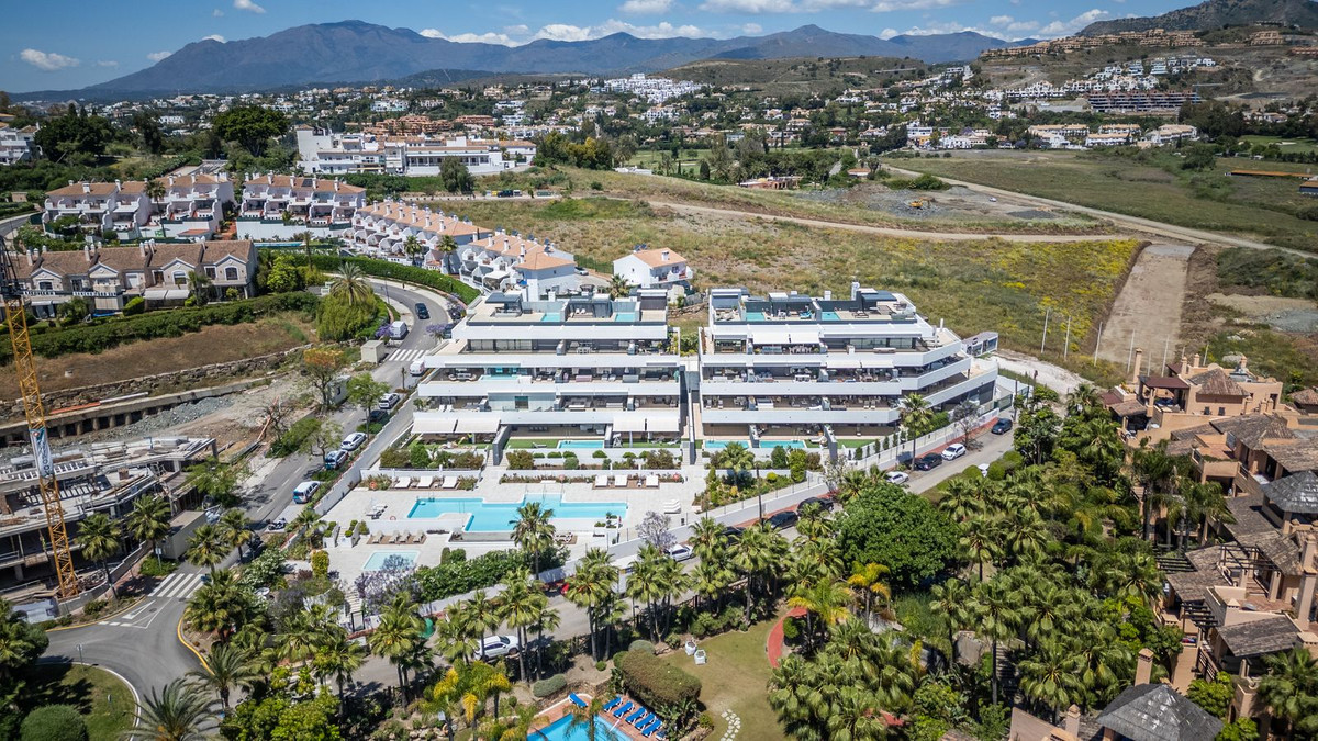 5 Bed Apartment for sale in Estepona Costa Del Sol, Málaga, Spain