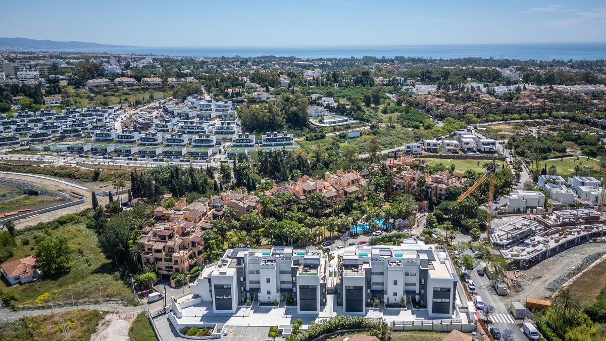 5 Bed Apartment for sale in Estepona Costa Del Sol, Málaga, Spain