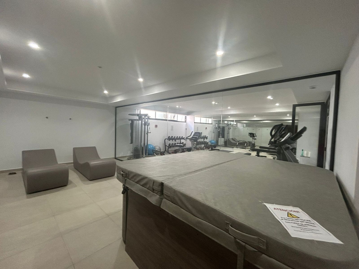 5 Bed Apartment for sale in Estepona Costa Del Sol, Málaga, Spain