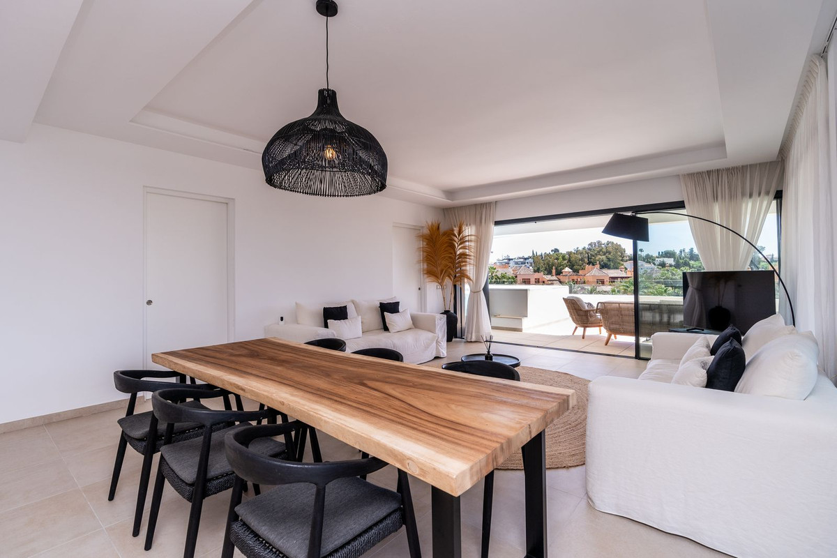 5 Bed Apartment for sale in Estepona Costa Del Sol, Málaga, Spain
