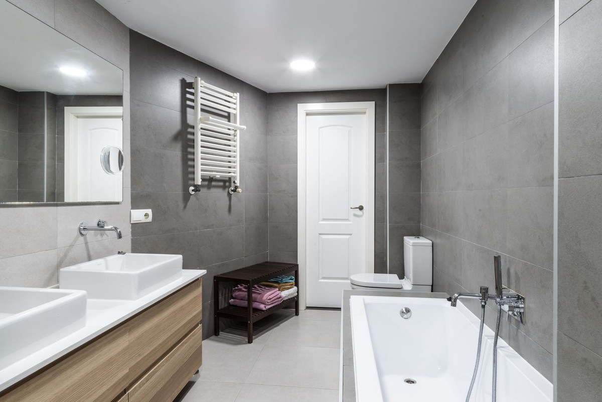 2 Bed Townhouse for sale in Monte Sancha Málaga Ciudad, Málaga, Spain
