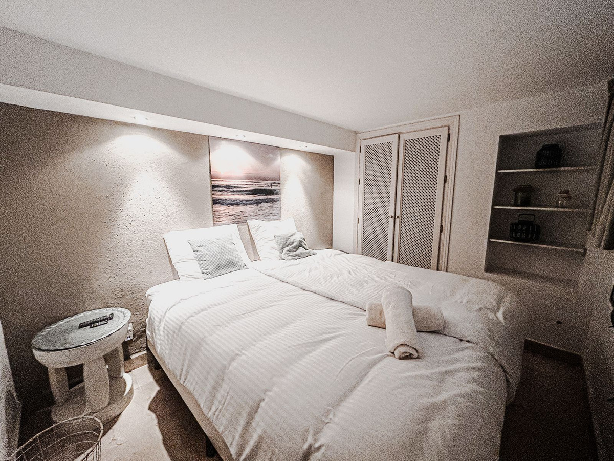 5 Bed Townhouse for sale in Estepona Costa Del Sol, Málaga, Spain