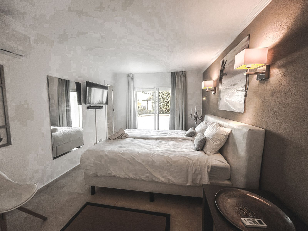 5 Bed Townhouse for sale in Estepona Costa Del Sol, Málaga, Spain