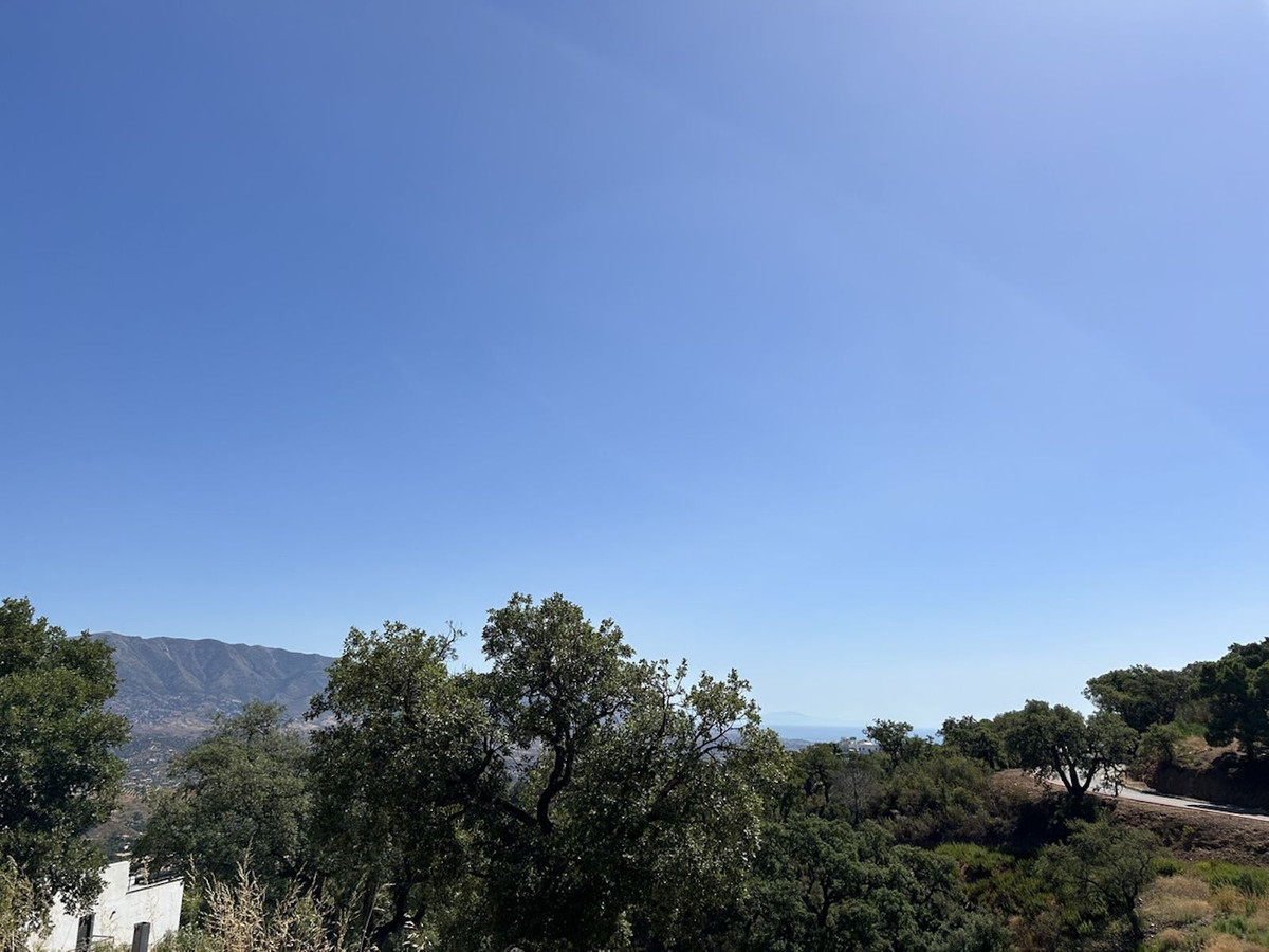 Plots for sale in La Mairena Costa Del Sol, Málaga, Spain