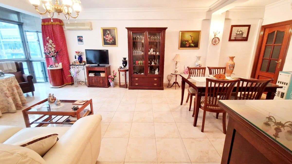 2 Bed Apartment for sale in Fuengirola Costa Del Sol, Málaga, Spain