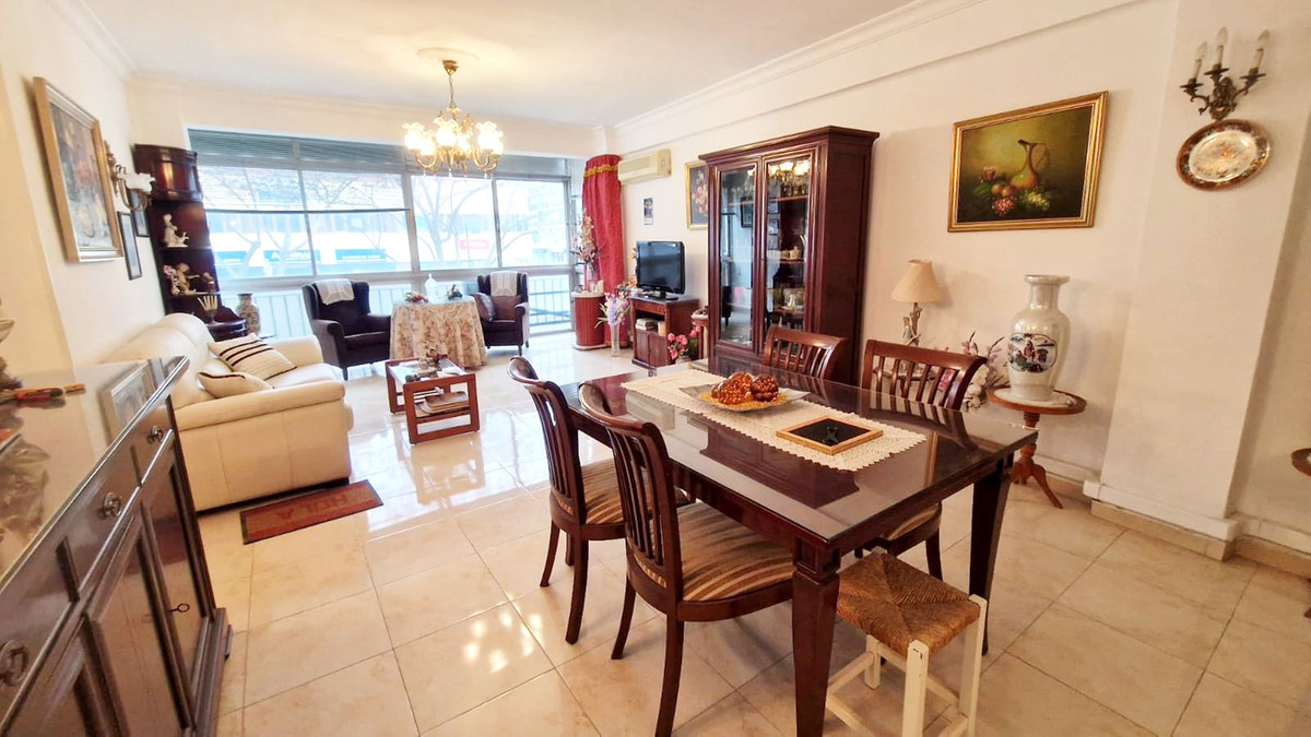 2 Bed Apartment for sale in Fuengirola Costa Del Sol, Málaga, Spain