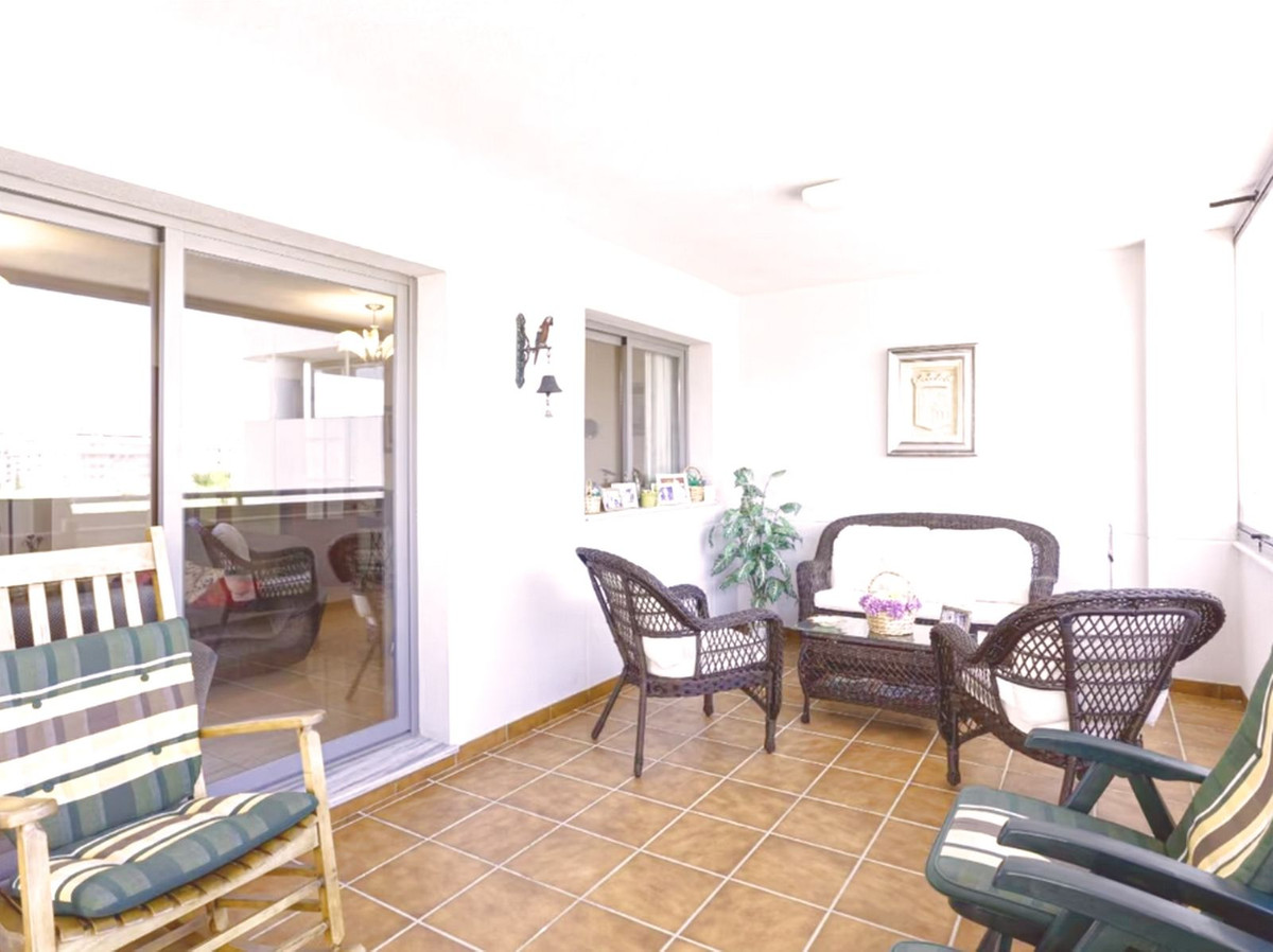 3 Bed Apartment for sale in Fuengirola Costa Del Sol, Málaga, Spain