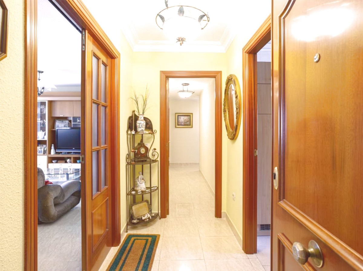 3 Bed Apartment for sale in Fuengirola Costa Del Sol, Málaga, Spain