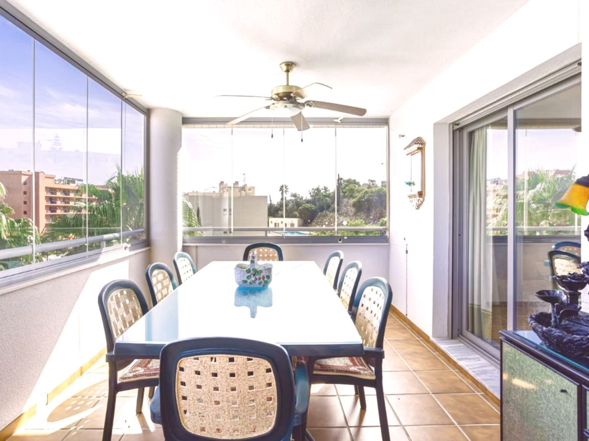 3 Bed Apartment for sale in Fuengirola Costa Del Sol, Málaga, Spain