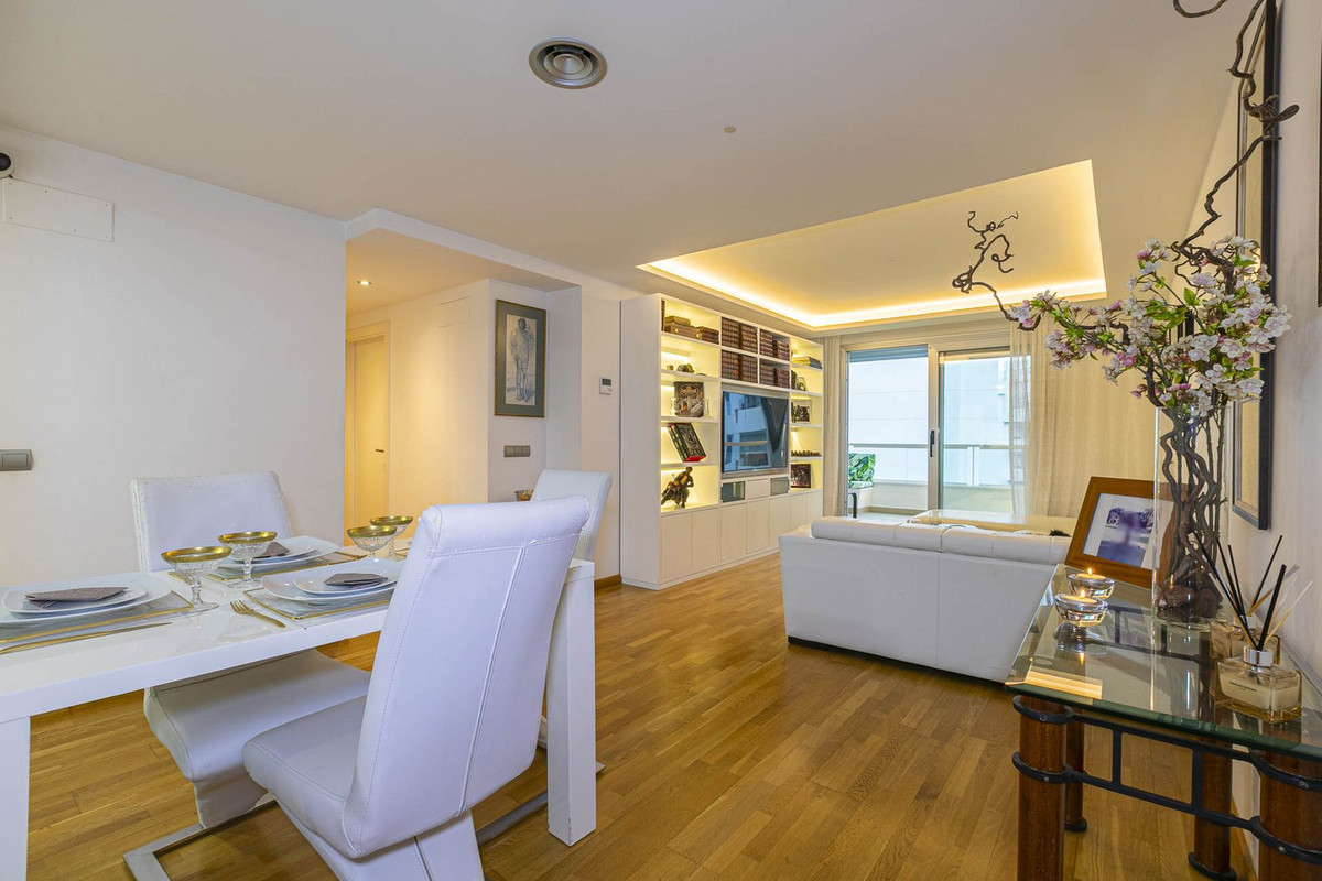 3 Bed Apartment for sale in San Pedro De Alcántara Costa Del Sol, Málaga, Spain
