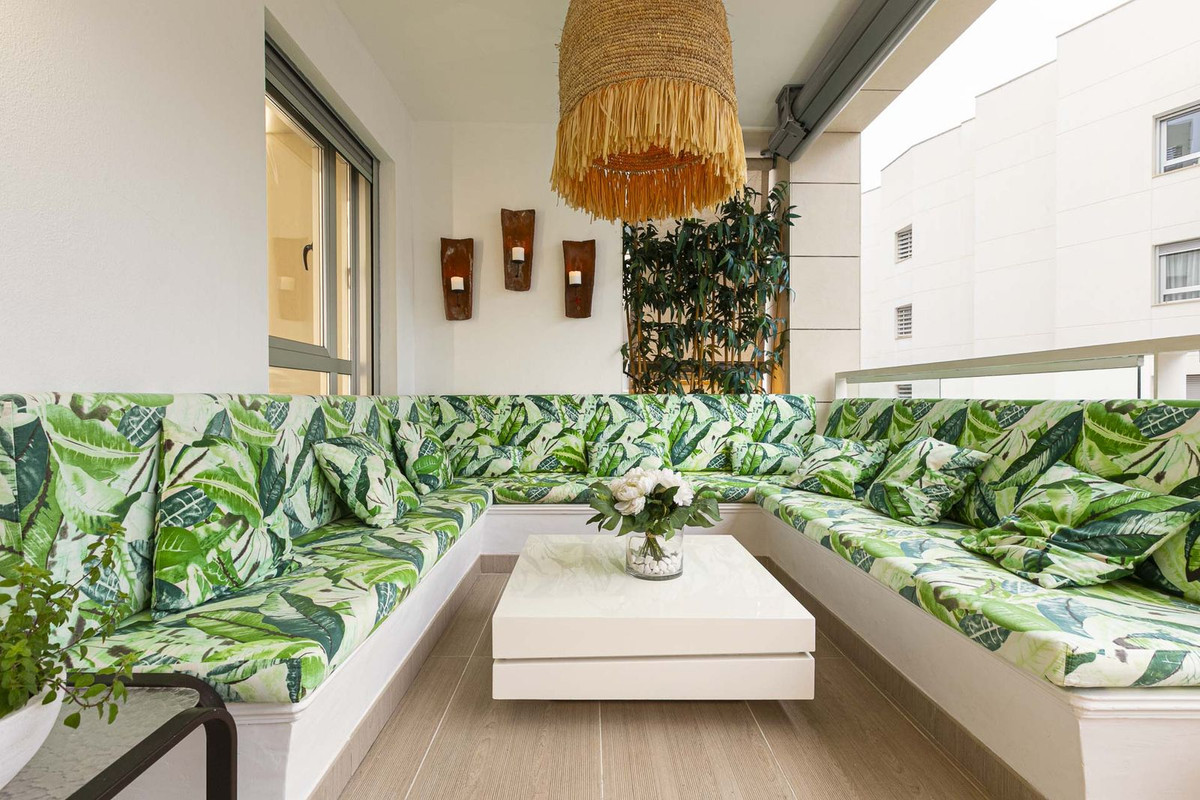 3 Bed Apartment for sale in San Pedro De Alcántara Costa Del Sol, Málaga, Spain