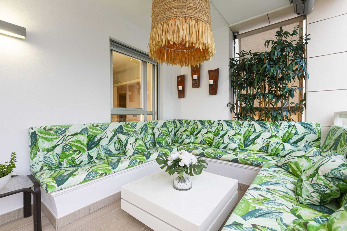 3 Bed Apartment for sale in San Pedro De Alcántara Costa Del Sol, Málaga, Spain