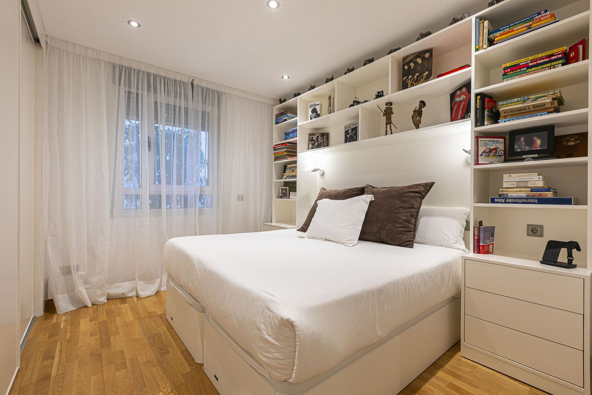 3 Bed Apartment for sale in San Pedro De Alcántara Costa Del Sol, Málaga, Spain