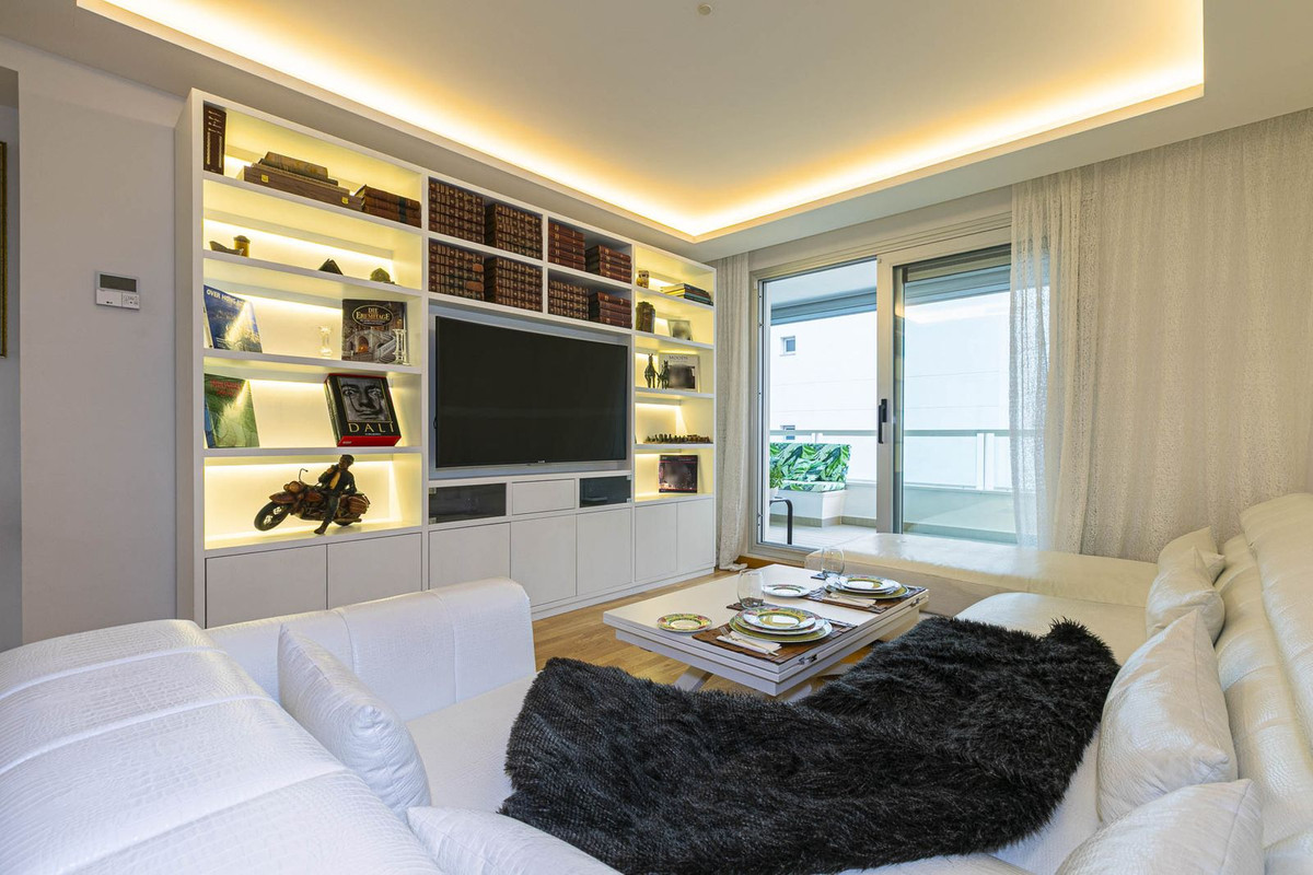 3 Bed Apartment for sale in San Pedro De Alcántara Costa Del Sol, Málaga, Spain