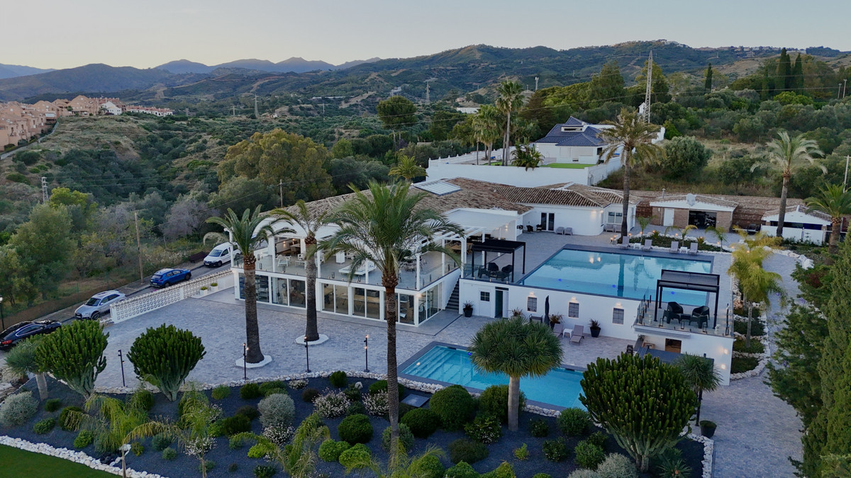 Se vende Villa - Chalet de 7 dormitorios en Costa Del Sol, Málaga, España