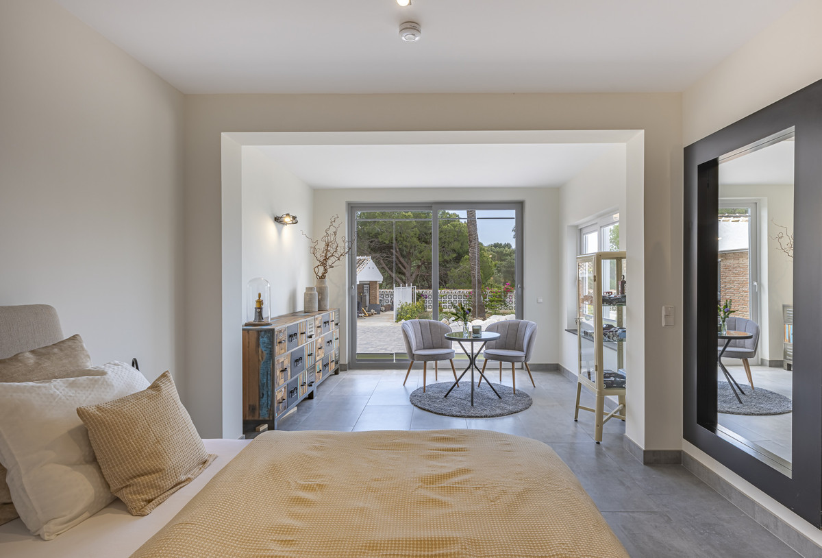 Se vende Villa - Chalet de 7 dormitorios en Costa Del Sol, Málaga, España