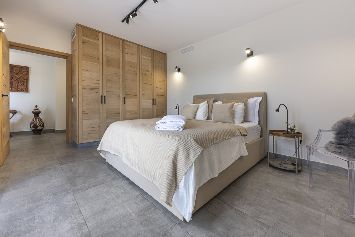 Se vende Villa - Chalet de 7 dormitorios en Costa Del Sol, Málaga, España