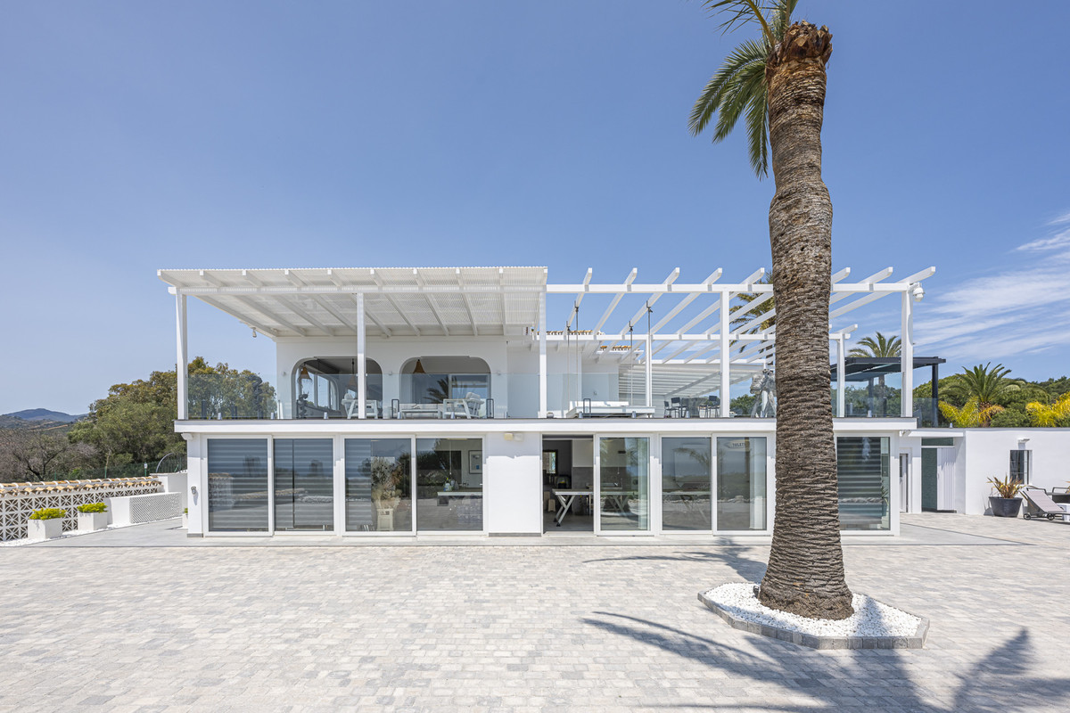 Se vende Villa - Chalet de 7 dormitorios en Costa Del Sol, Málaga, España