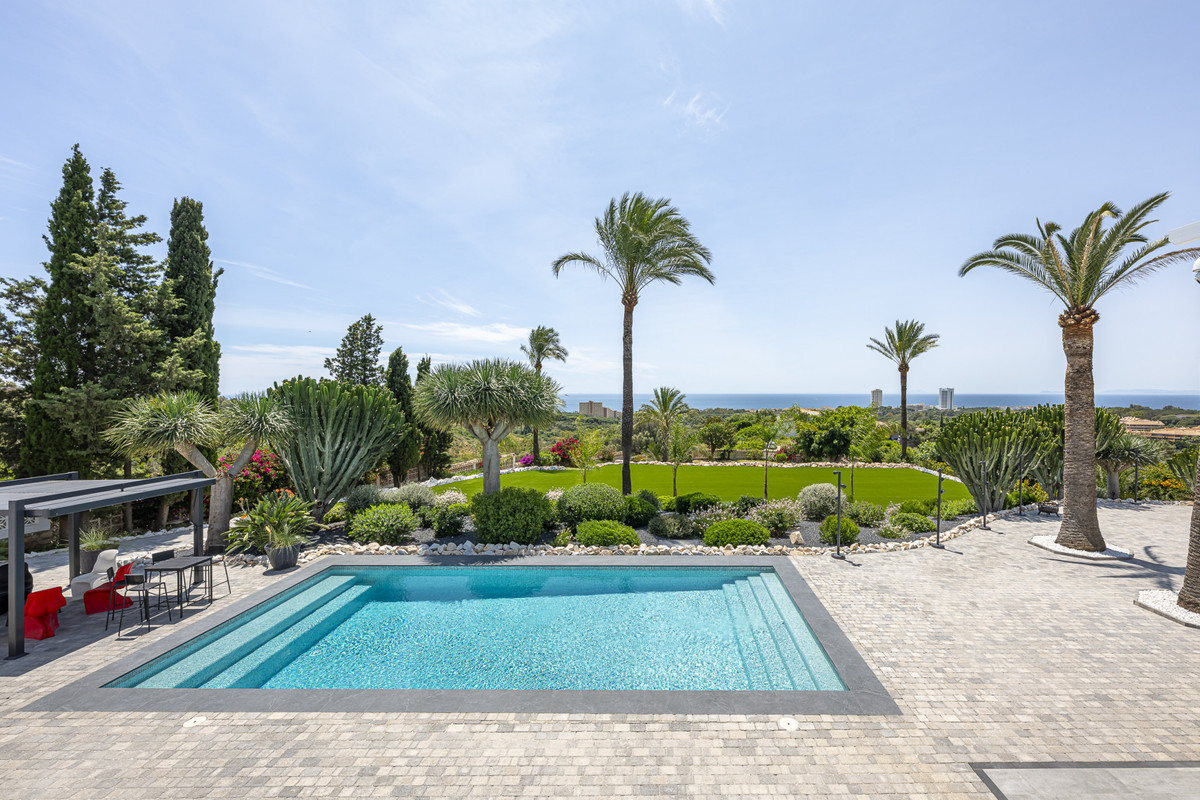 Se vende Villa - Chalet de 7 dormitorios en Costa Del Sol, Málaga, España