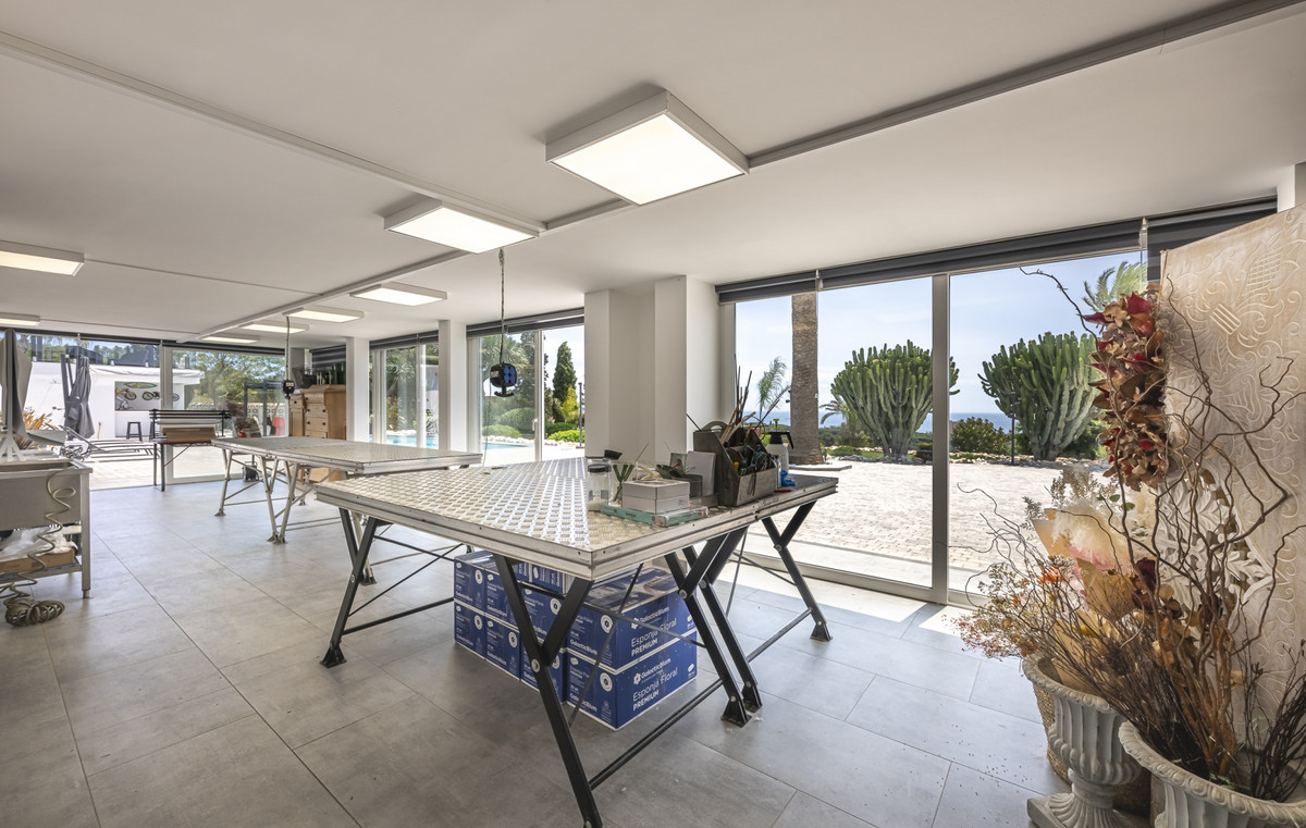 Se vende Villa - Chalet de 7 dormitorios en Costa Del Sol, Málaga, España