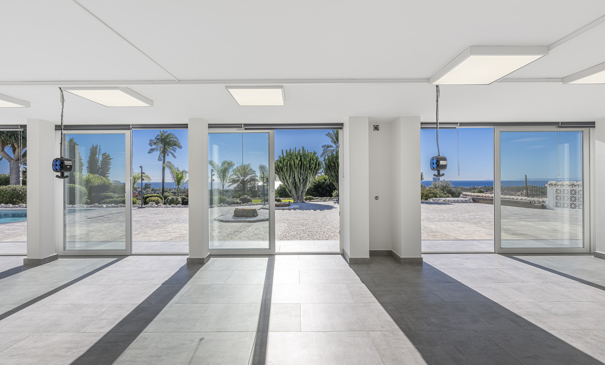 Se vende Villa - Chalet de 7 dormitorios en Costa Del Sol, Málaga, España