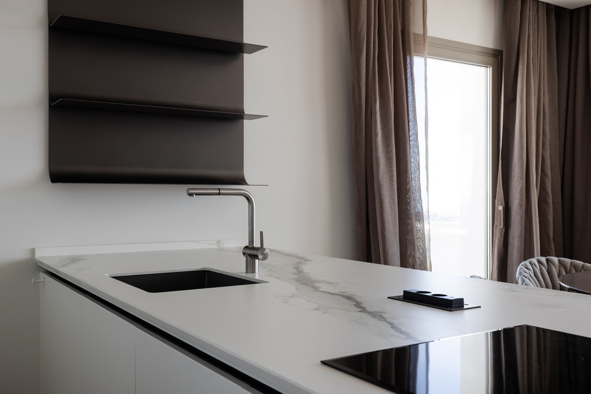 2 Bed Apartment for sale in Marbella Costa Del Sol, Málaga, Spain