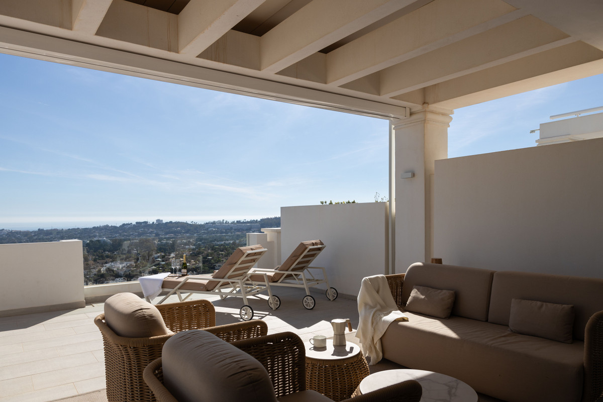 2 Bed Apartment for sale in Marbella Costa Del Sol, Málaga, Spain