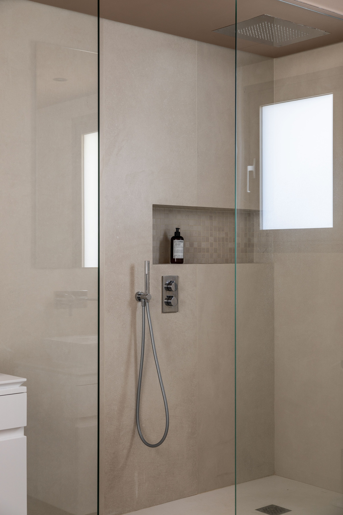 2 Bed Apartment for sale in Marbella Costa Del Sol, Málaga, Spain