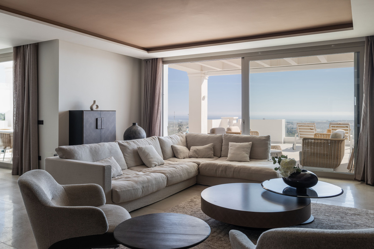 2 Bed Apartment for sale in Marbella Costa Del Sol, Málaga, Spain