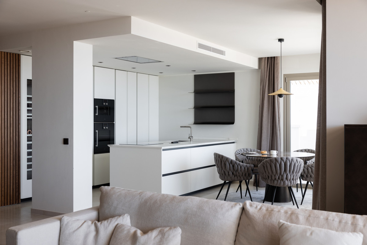2 Bed Apartment for sale in Marbella Costa Del Sol, Málaga, Spain