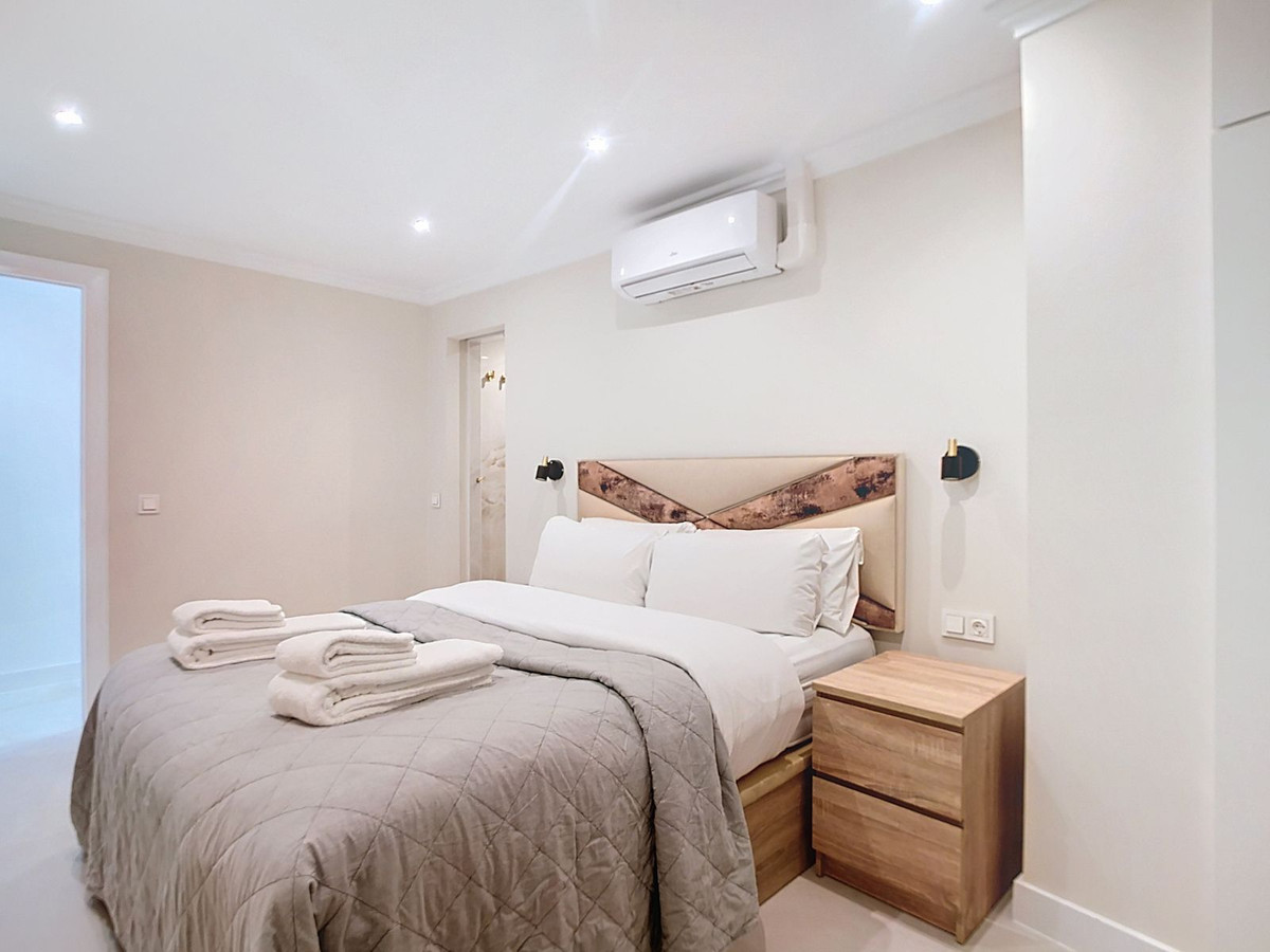Se vende Apartamento Planta Media de 3 dormitorios en Costa Del Sol, Málaga, España