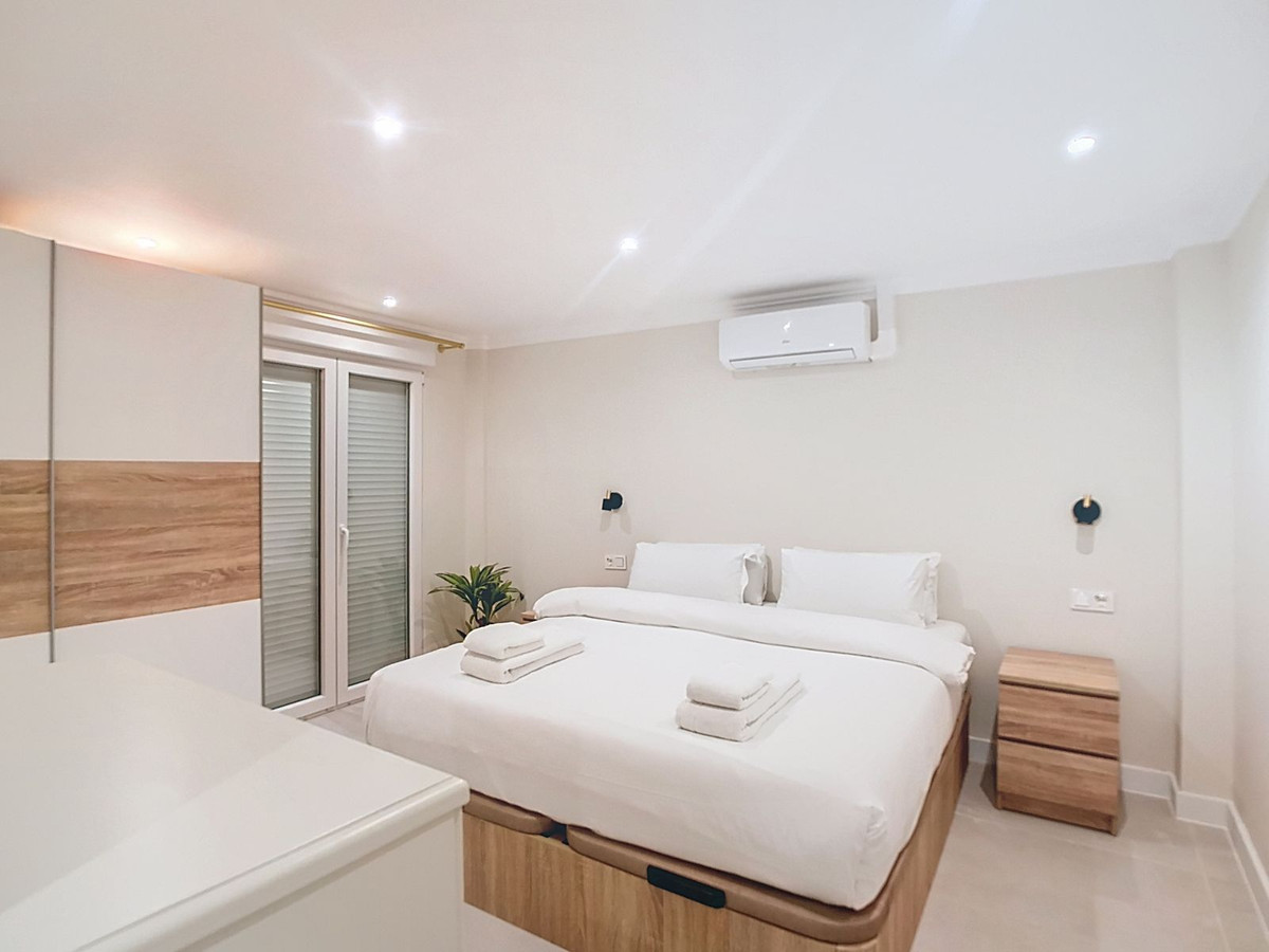 Se vende Apartamento Planta Media de 3 dormitorios en Costa Del Sol, Málaga, España