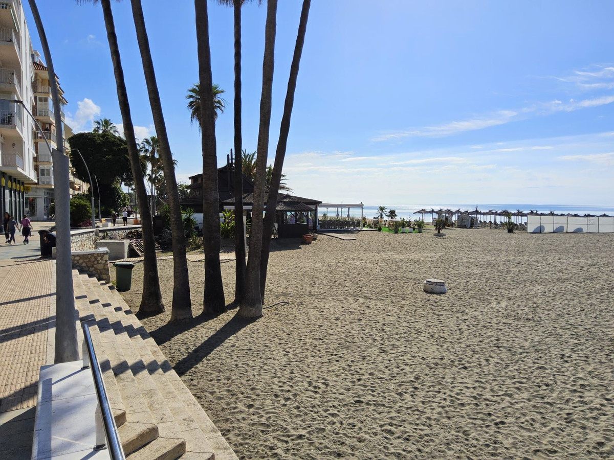Se vende Apartamento Planta Media de 3 dormitorios en Costa Del Sol, Málaga, España