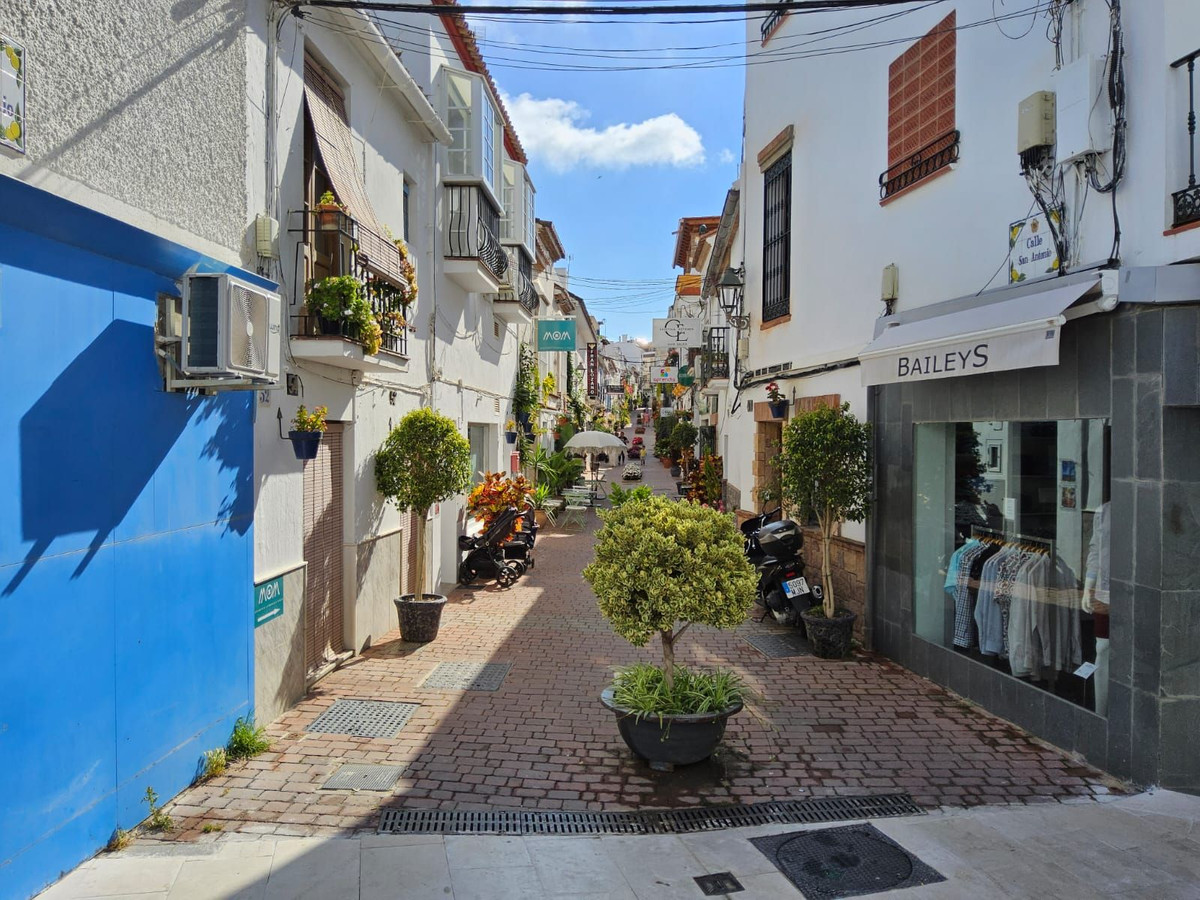 Se vende Apartamento Planta Media de 3 dormitorios en Costa Del Sol, Málaga, España