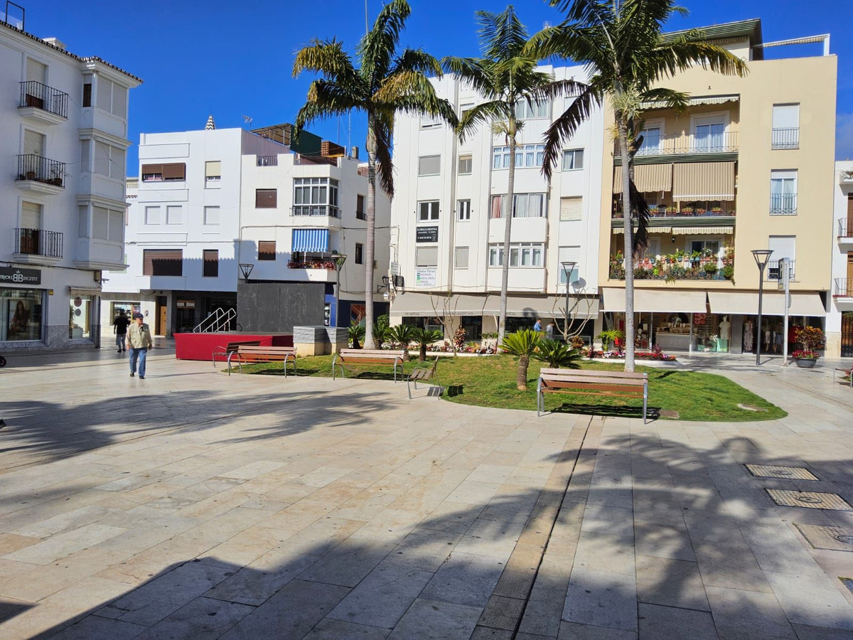 Se vende Apartamento Planta Media de 3 dormitorios en Costa Del Sol, Málaga, España