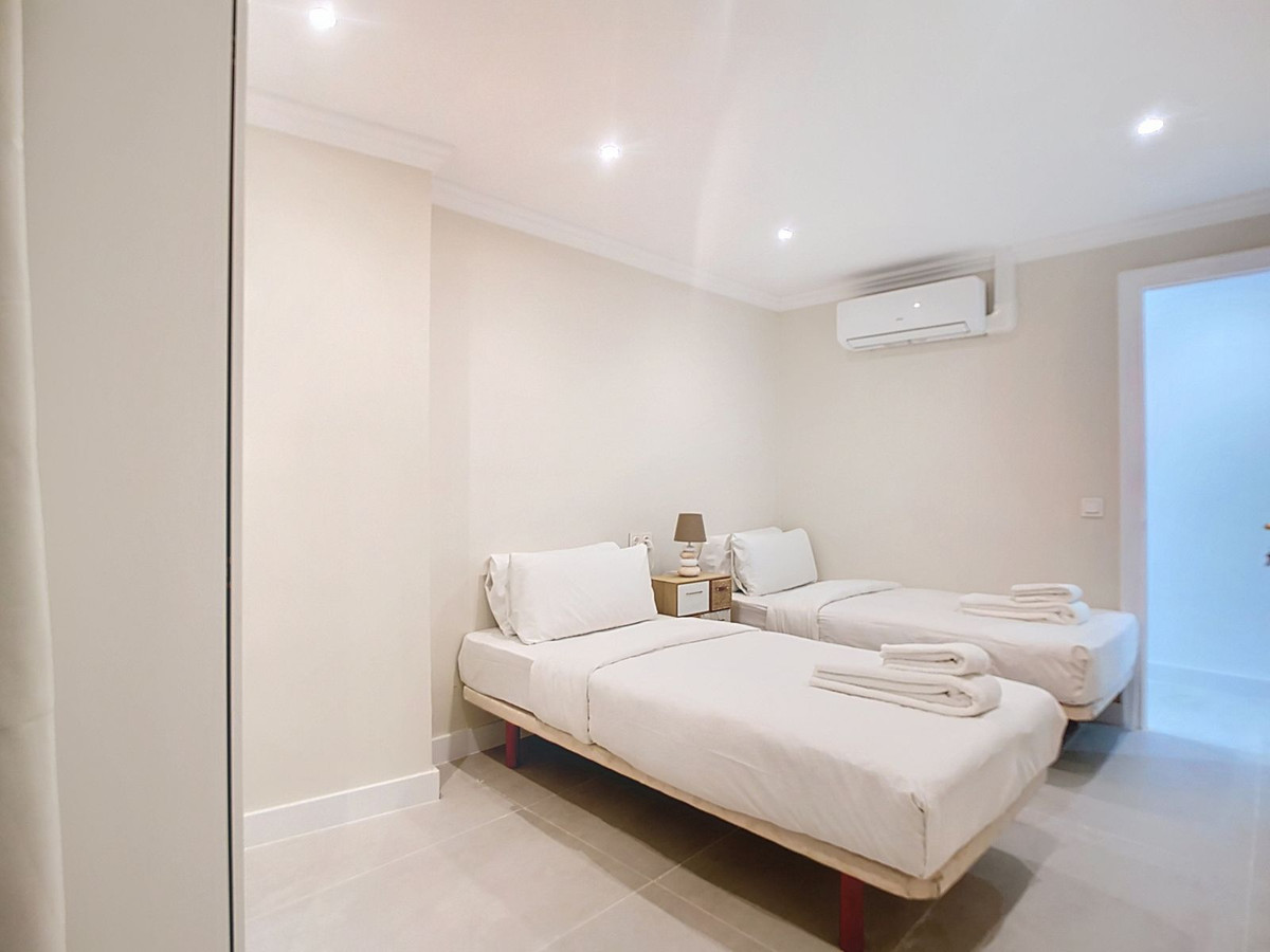 Se vende Apartamento Planta Media de 3 dormitorios en Costa Del Sol, Málaga, España