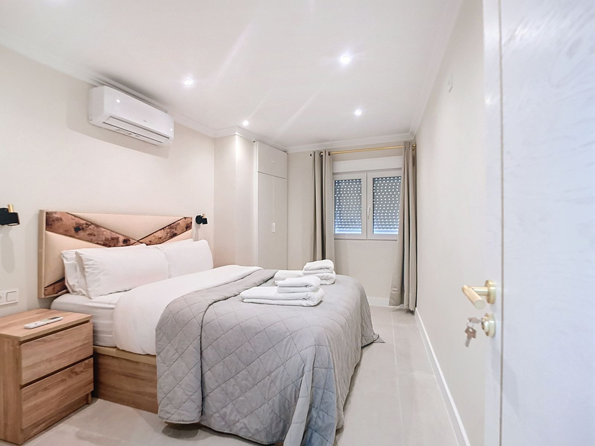 Se vende Apartamento Planta Media de 3 dormitorios en Costa Del Sol, Málaga, España