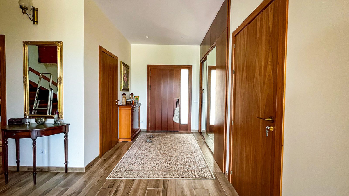 Se vende Villa - Chalet de 6 dormitorios en Costa Del Sol, Málaga, España