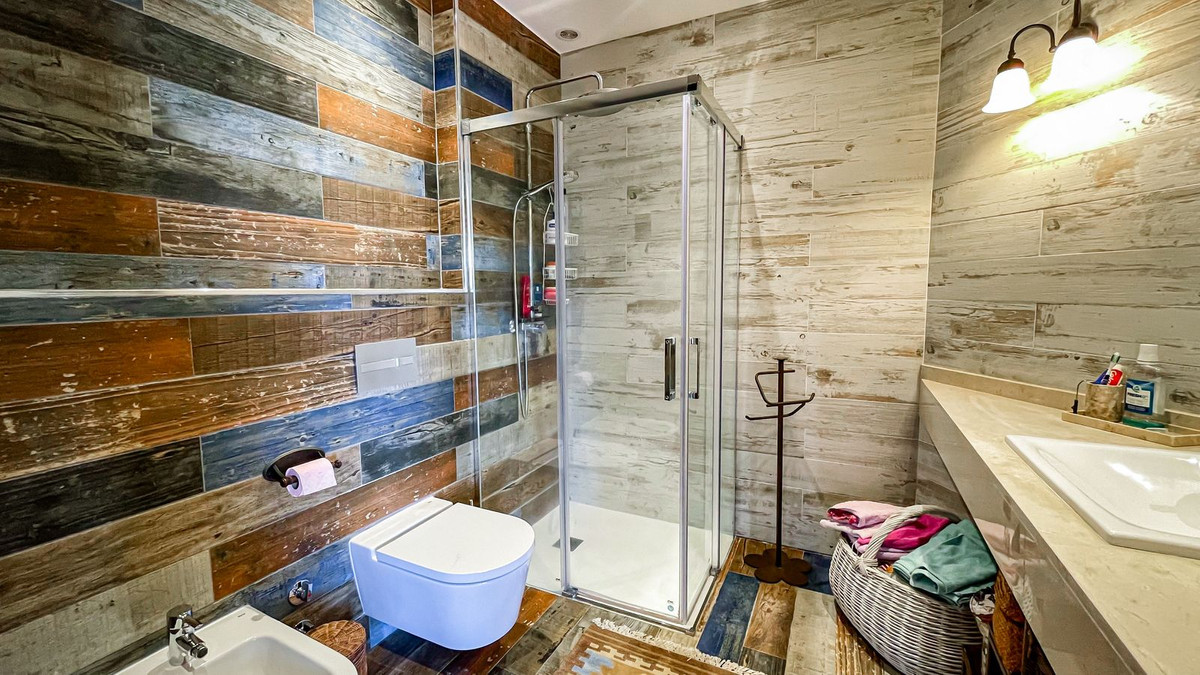 Se vende Villa - Chalet de 6 dormitorios en Costa Del Sol, Málaga, España
