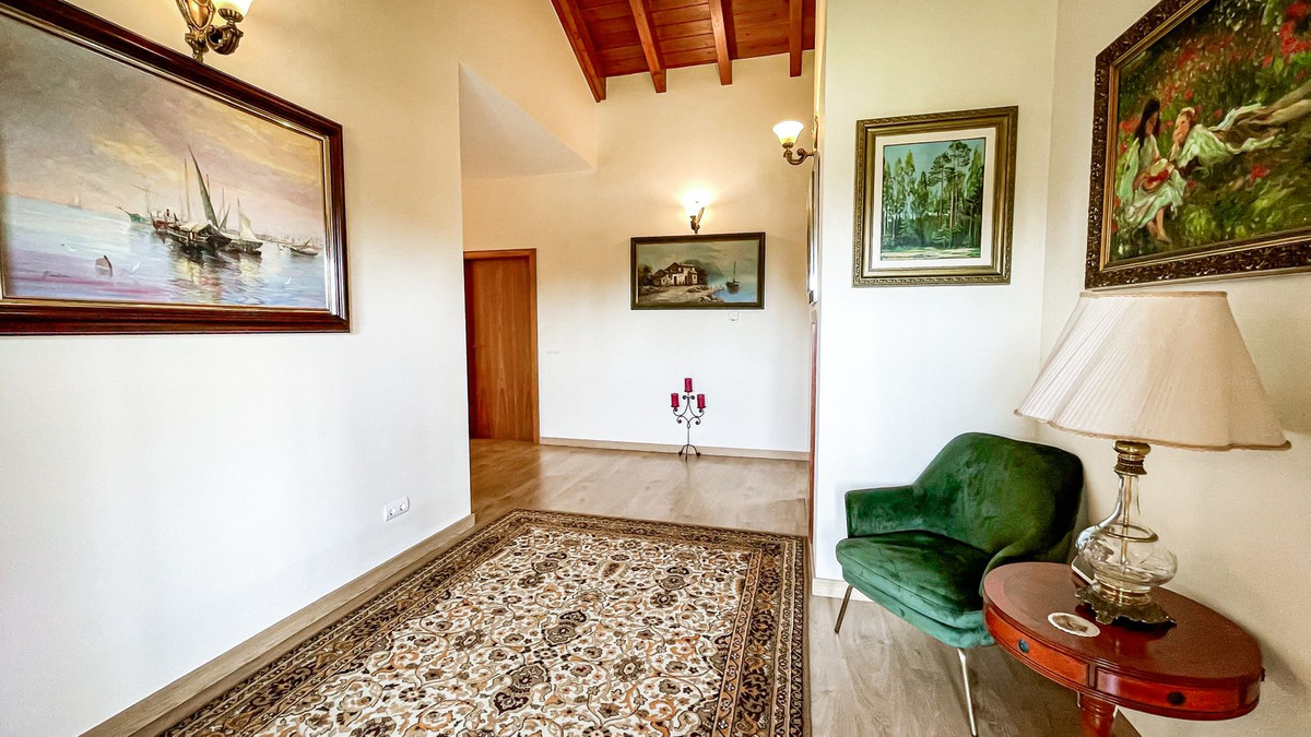 Se vende Villa - Chalet de 6 dormitorios en Costa Del Sol, Málaga, España