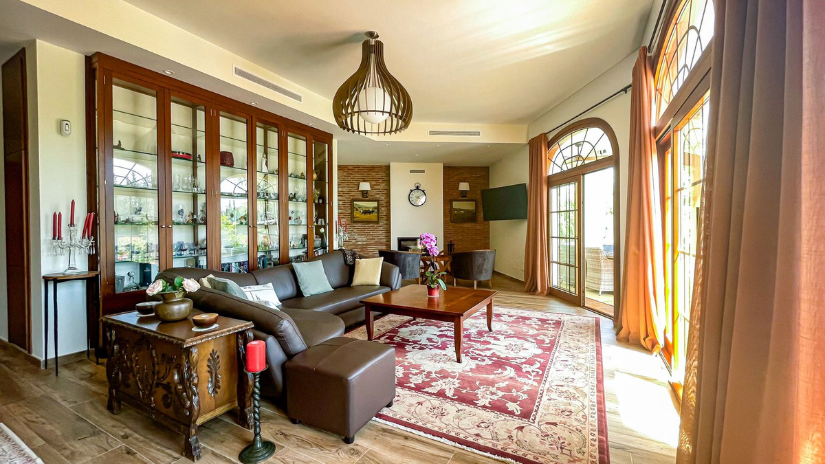 Se vende Villa - Chalet de 6 dormitorios en Costa Del Sol, Málaga, España