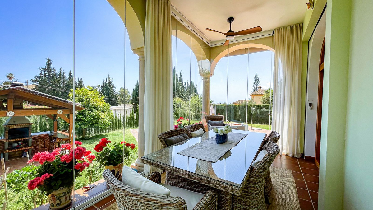 Se vende Villa - Chalet de 6 dormitorios en Costa Del Sol, Málaga, España