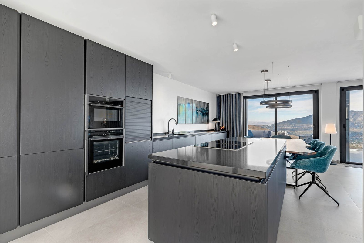 Se vende Pareada de 3 dormitorios en Costa Del Sol, Málaga, España