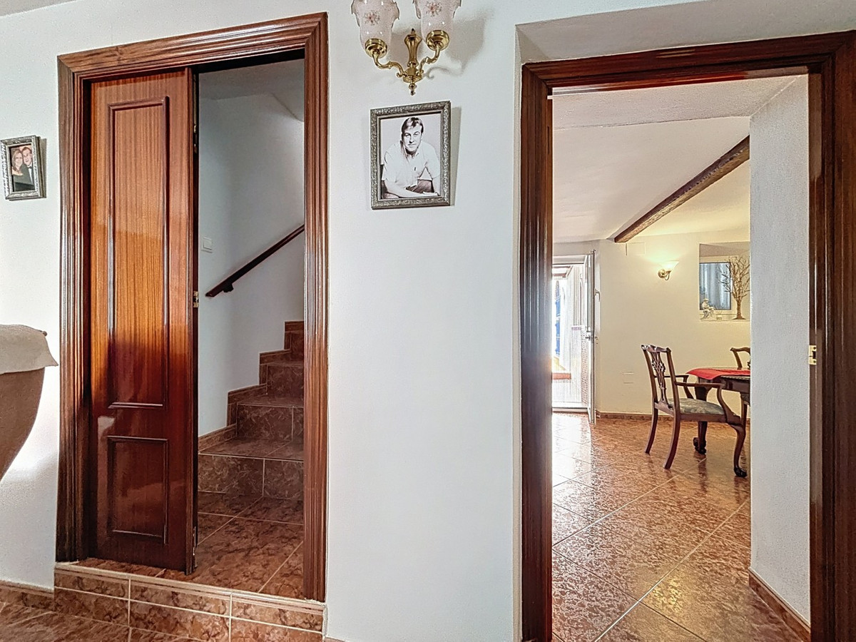 Se vende Pareada de 5 dormitorios en Costa Del Sol East, Málaga, España