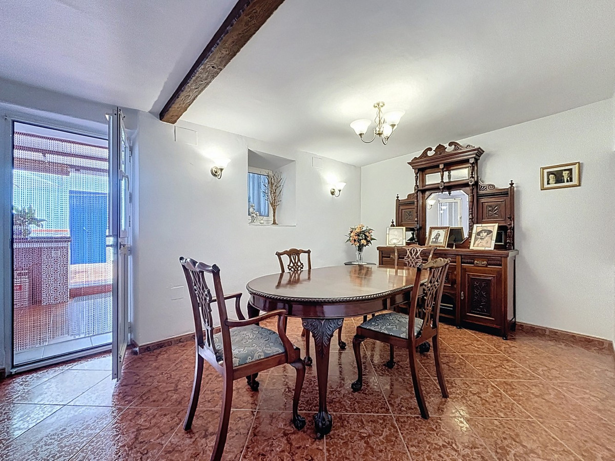 Se vende Pareada de 5 dormitorios en Costa Del Sol East, Málaga, España